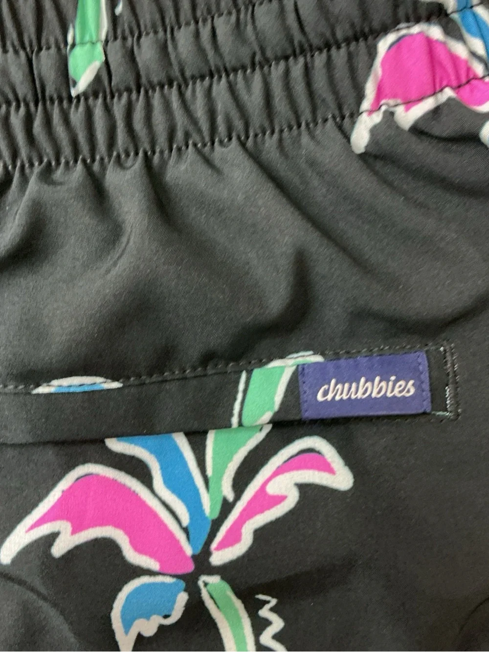 Chubbies Havana Nights Stretch 5.5” Swim Trunks Men’s Medium mesh liner NWT